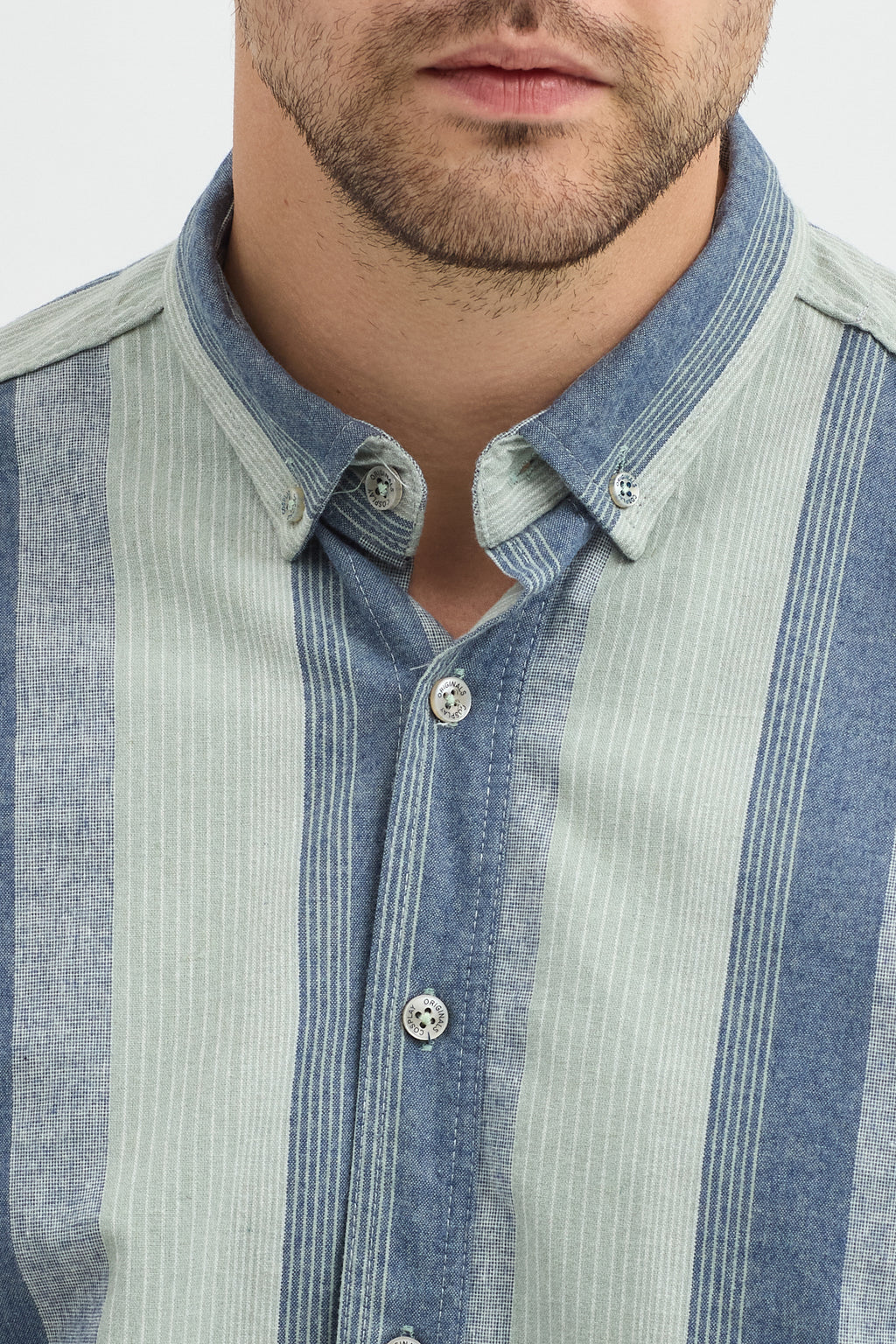 Regular Fit Pamuk Karışımlı Melanj Çizgili Düğmeli Yaka Erkek Gömlek
