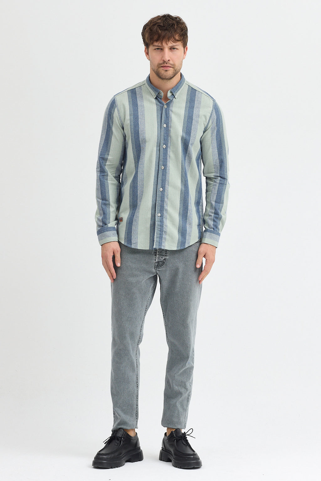 Regular Fit Pamuk Karışımlı Melanj Çizgili Düğmeli Yaka Erkek Gömlek