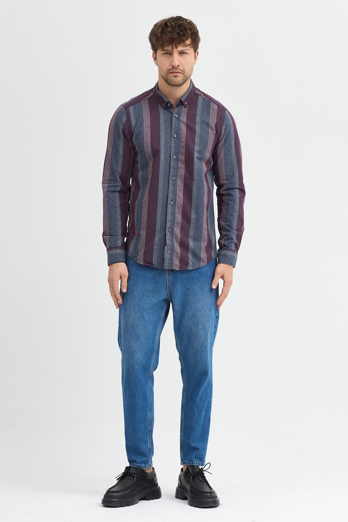 Regular Fit Pamuk Karışımlı Melanj Çizgili Düğmeli Yaka Erkek Gömlek