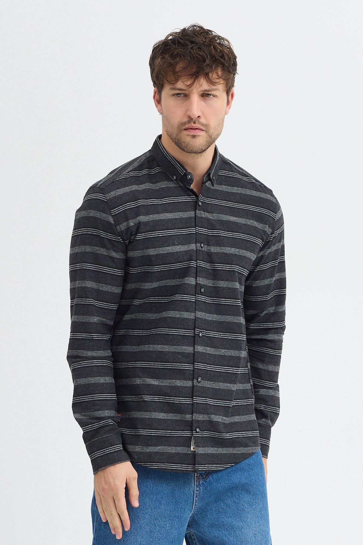 Regular Fit Pamuk Karışımlı Melanj Yatay Çizgili Düğmeli Yaka Gömlek